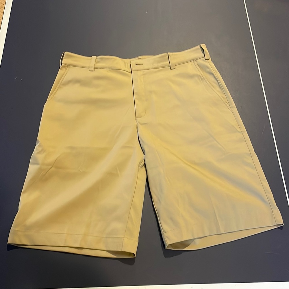 Nike Dri-fit Golf Shorts size 32